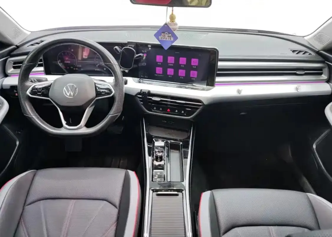 VOLKSWAGEN LAMANDO L 280TSI DSG 2022