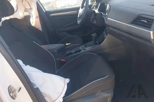 VOLKSWAGEN JETTA 2023