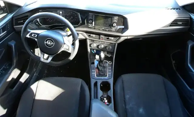VOLKSWAGEN JETTA 2019