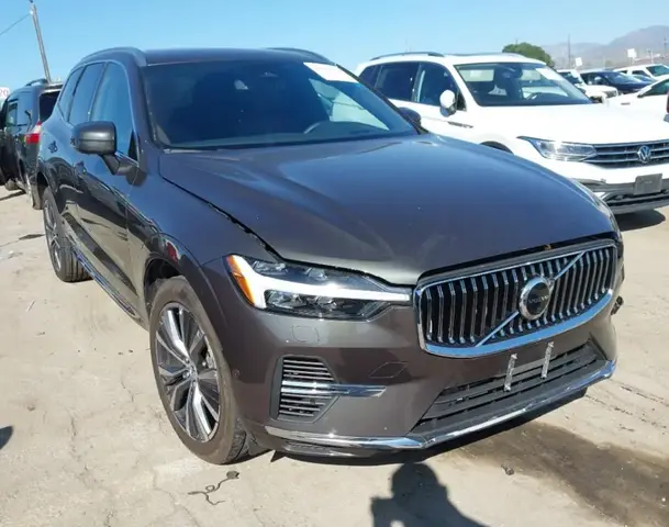 VOLVO XC60 RECHARGE PLUG-IN HYBRID 2022