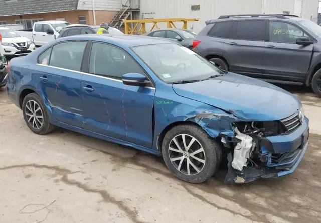 VOLKSWAGEN JETTA 2017