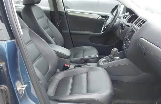 VOLKSWAGEN JETTA 2017