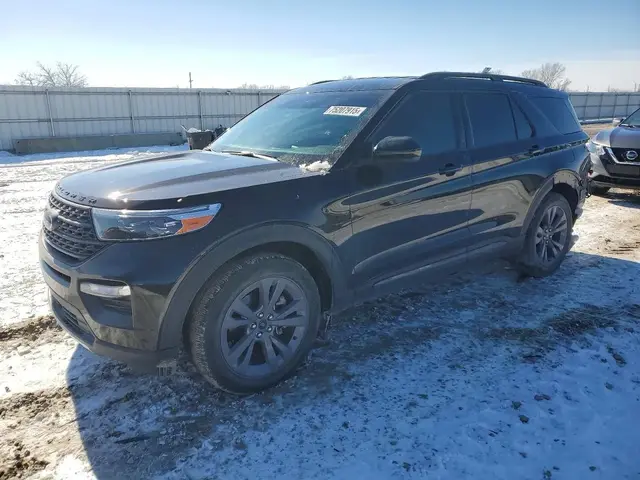 FORD EXPLORER XLT 2022