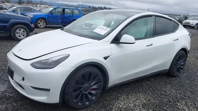 TESLA MODEL Y PERFORMANCE DUAL 2023