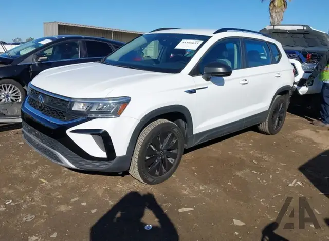 VOLKSWAGEN TAOS 2023