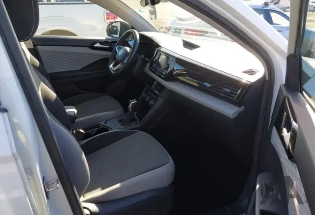 VOLKSWAGEN TAOS 2023