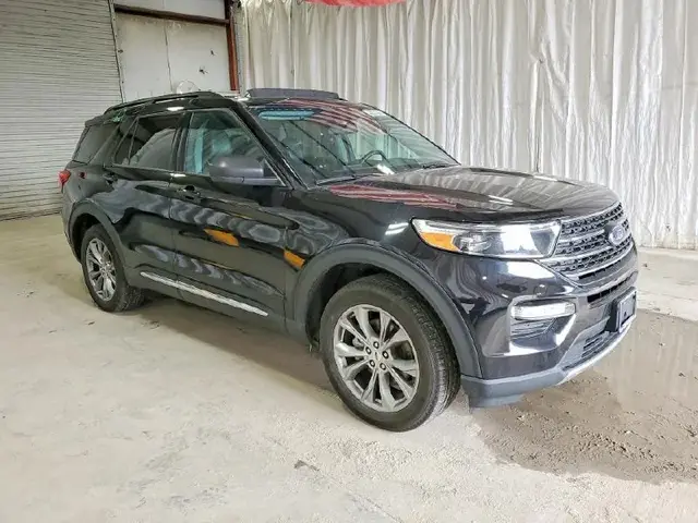 FORD EXPLORER XLT 2022