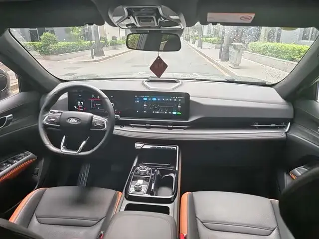 FORD EQUATOR SPORT 2025