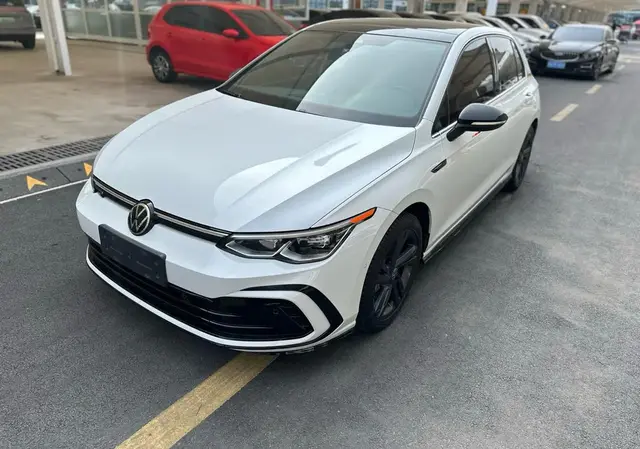 VOLKSWAGEN GOLF R-LINE 2021