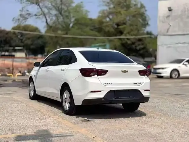 CHEVROLET CRUZE 2021