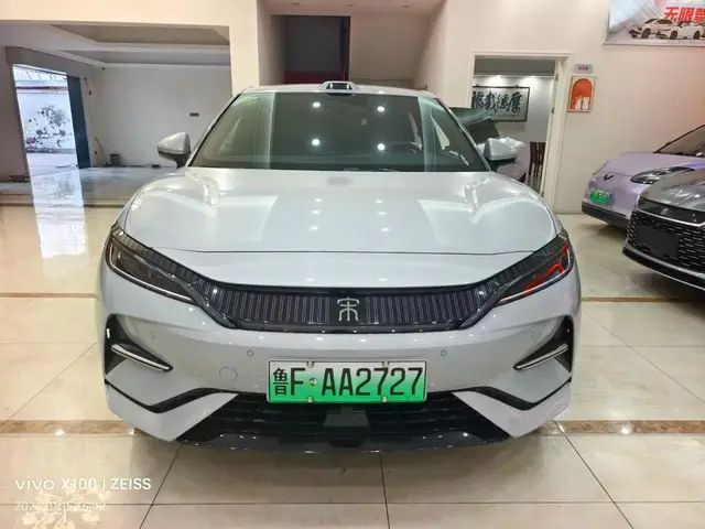BYD SONG L EV 2025