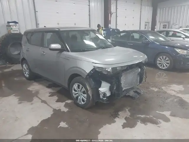 KIA SOUL LX 2023