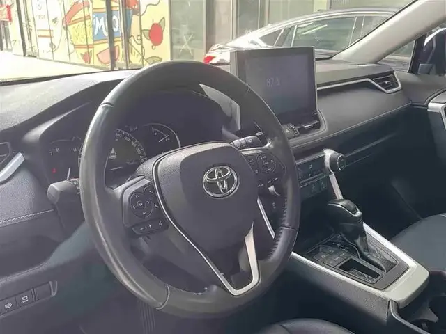 TOYOTA RAV4 2022