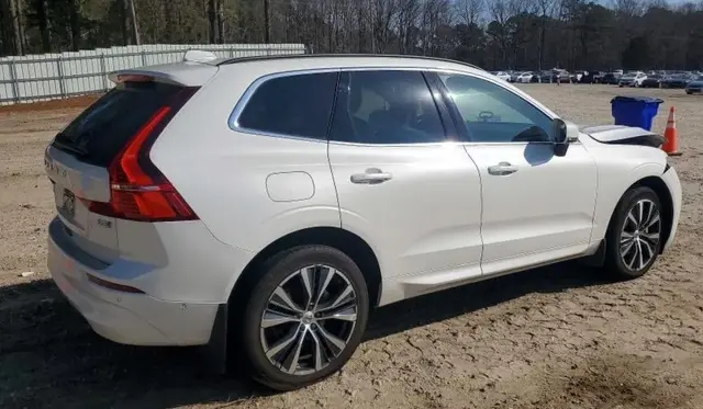 VOLVO XC60 B5 MOMENTUM 2022