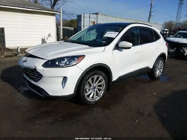 FORD ESCAPE TITANIUM 2022