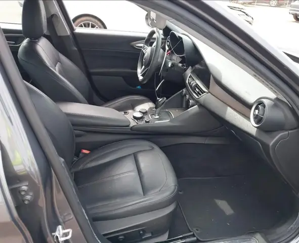 ALFA ROMEO GIULIA TI AWD 2017