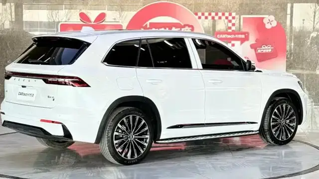 GEELY Xingyue L 2025