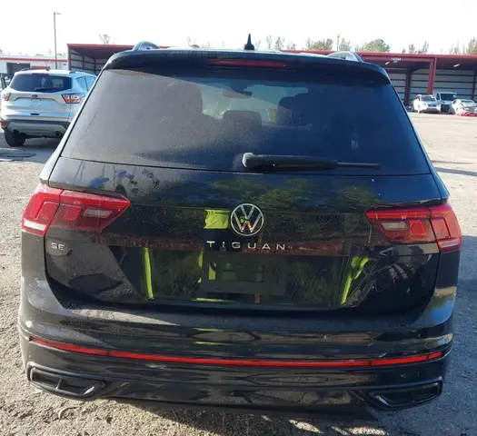 VOLKSWAGEN TIGUAN 2022