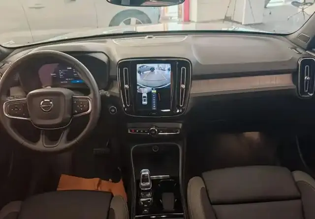 VOLVO XC40 B3 SMART LUXURY 2023