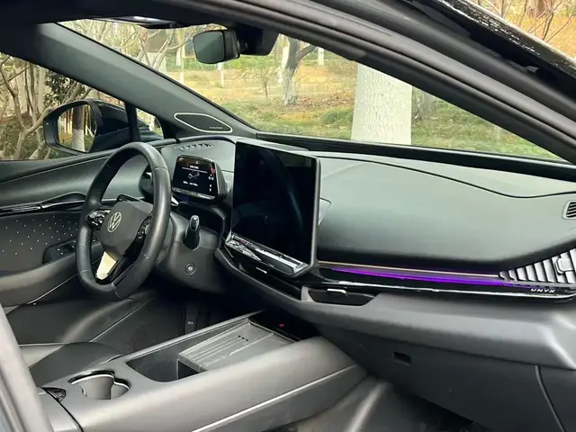 VOLKSWAGEN UNYX 2024