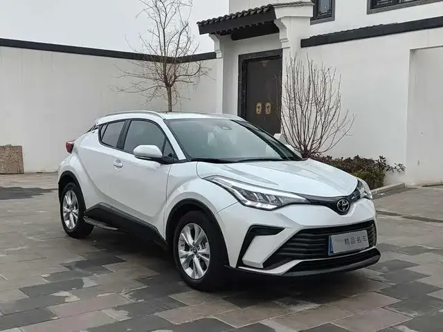 TOYOTA C-HR 2021
