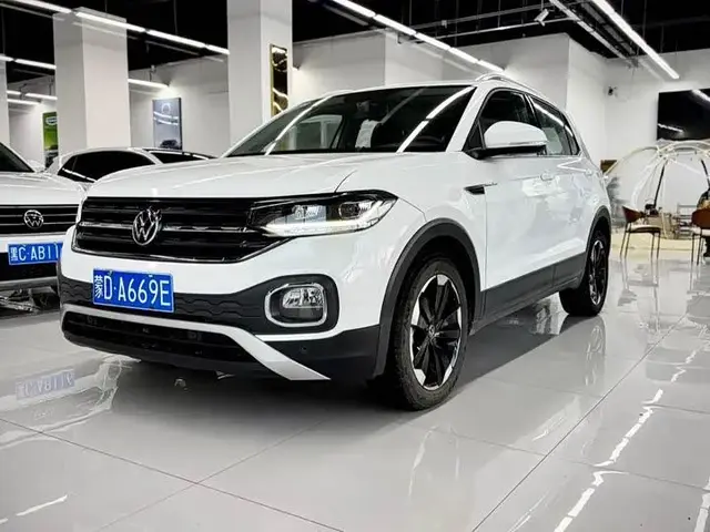 VOLKSWAGEN T-CROSS 2021