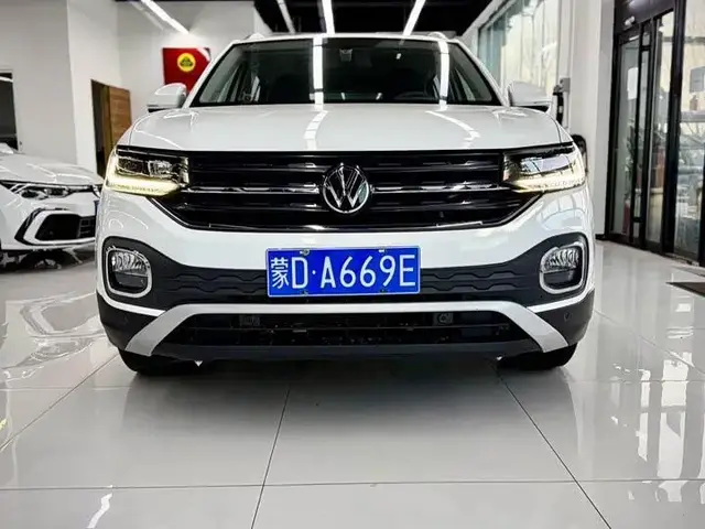 VOLKSWAGEN T-CROSS 2021