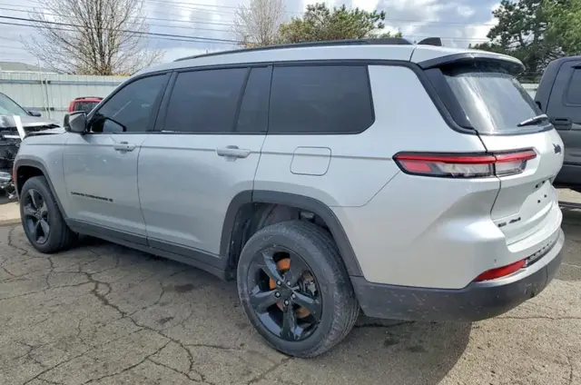 JEEP GRAND CHEROKEE 2023