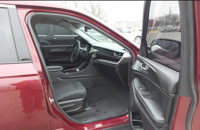 JEEP GRAND CHEROKEE 2023