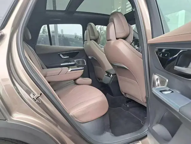 MERCEDES-BENZ EQE 350 2023