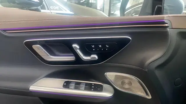 MERCEDES-BENZ EQE 350 2023