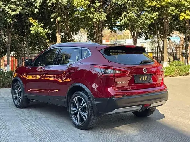 NISSAN QASHQAI LUXURY 2021