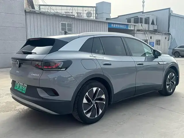 VOLKSWAGEN ID 2024