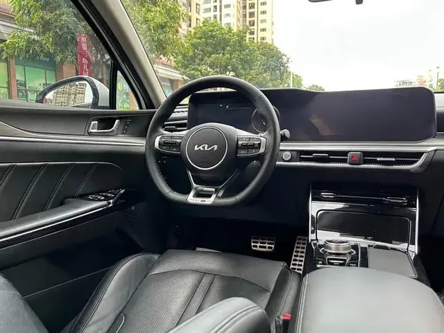 KIA K5 2021