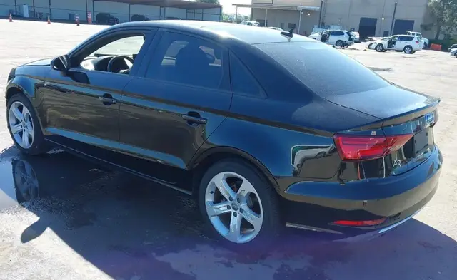 AUDI A3 PREMIUM 2018
