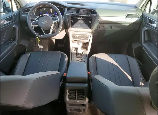VOLKSWAGEN TIGUAN SE 2023