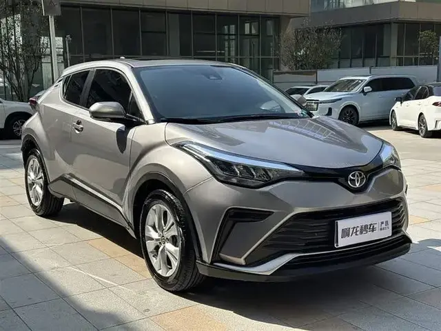 TOYOTA C-HR 2021