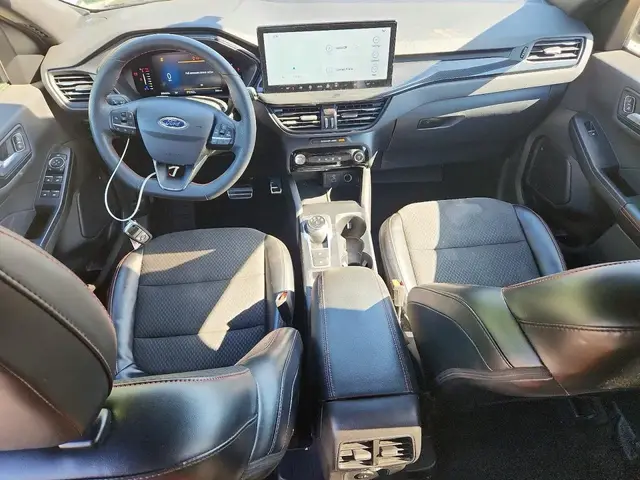 FORD ESCAPE ST-LINE 2023