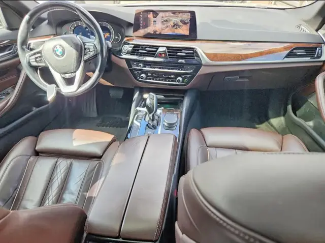 BMW 530 XI 2019