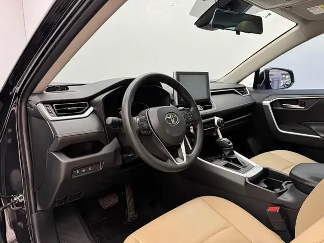 TOYOTA RAV4 2021