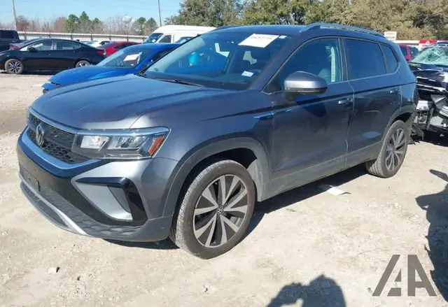 VOLKSWAGEN TAOS SE 2024