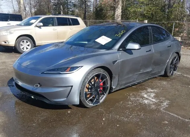 TESLA MODEL 3 PERFORMANCE ALL-WHEEL 2024