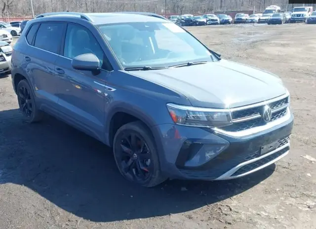 VOLKSWAGEN TAOS SE 2023