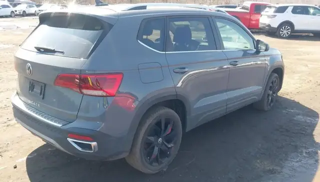 VOLKSWAGEN TAOS SE 2023