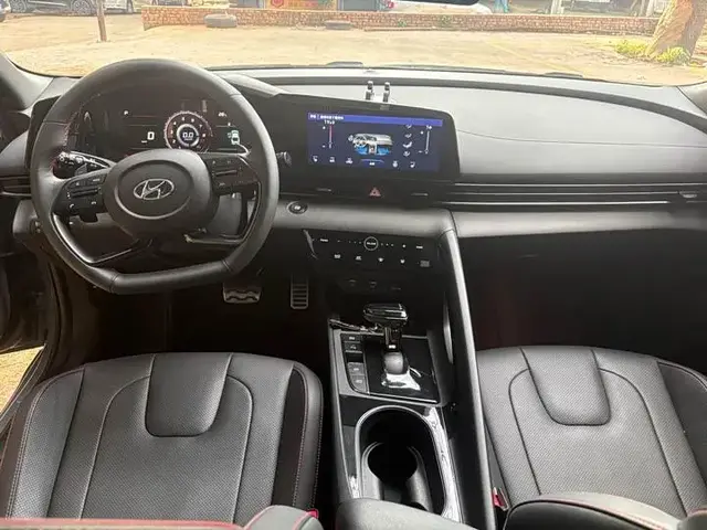 HYUNDAI ELANTRA 240TGDI DCT LUX PREMIUM 2022
