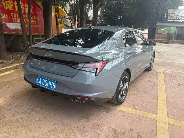 HYUNDAI ELANTRA 240TGDI DCT LUX PREMIUM 2022