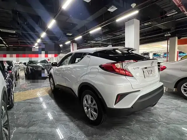 TOYOTA IZOA 2022