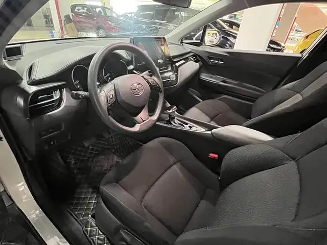 TOYOTA IZOA 2022
