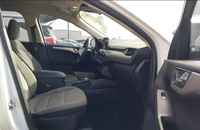 FORD ESCAPE SE 2020