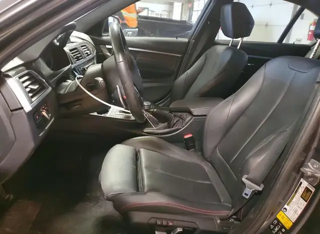 BMW 328 XI SULEV 2016